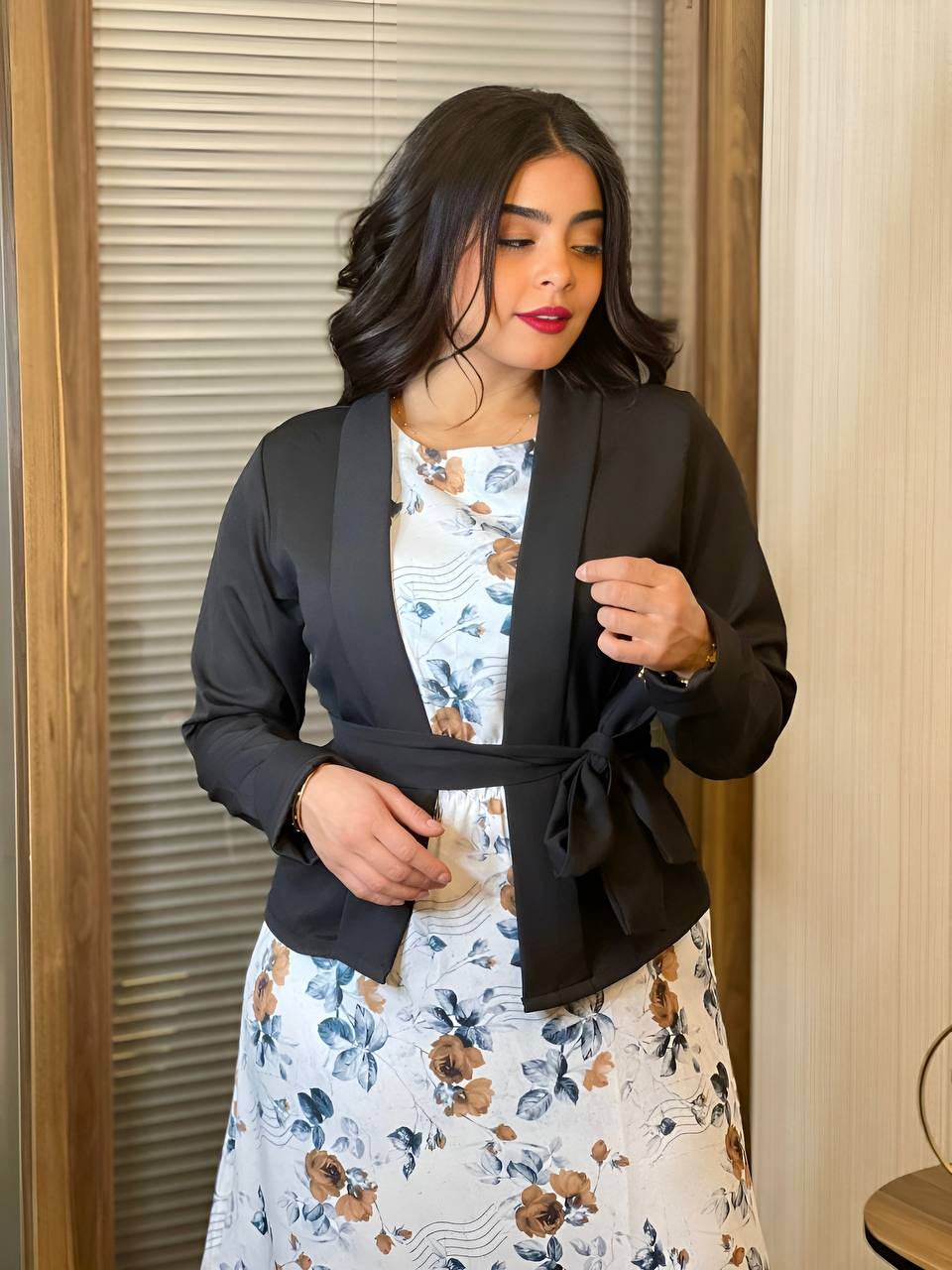 Ensemble Robe à Fleurs et Veste Ajustée pour Femme